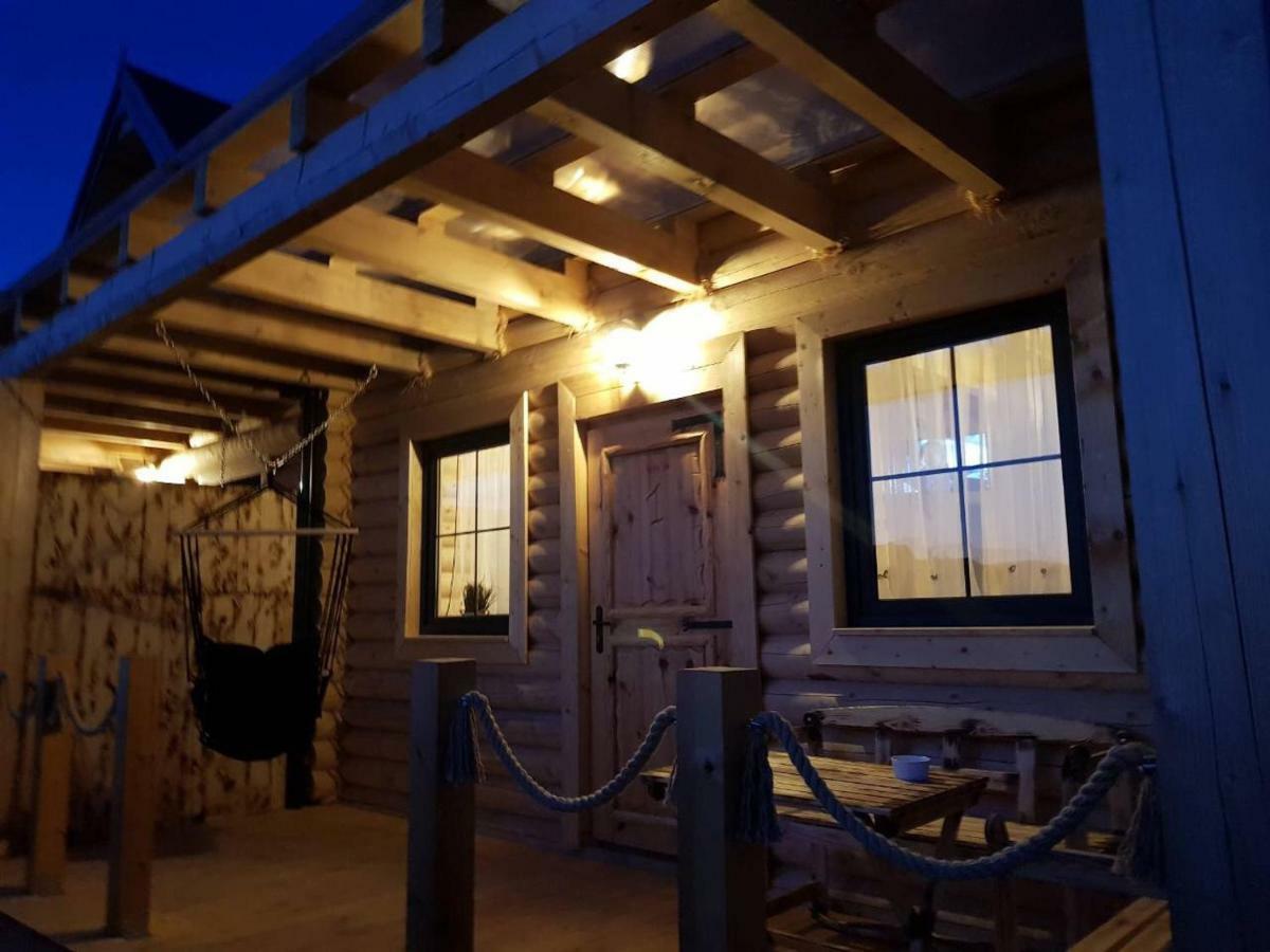 Behappy Woodhouse Vila Jastrzębia Góra Exterior foto